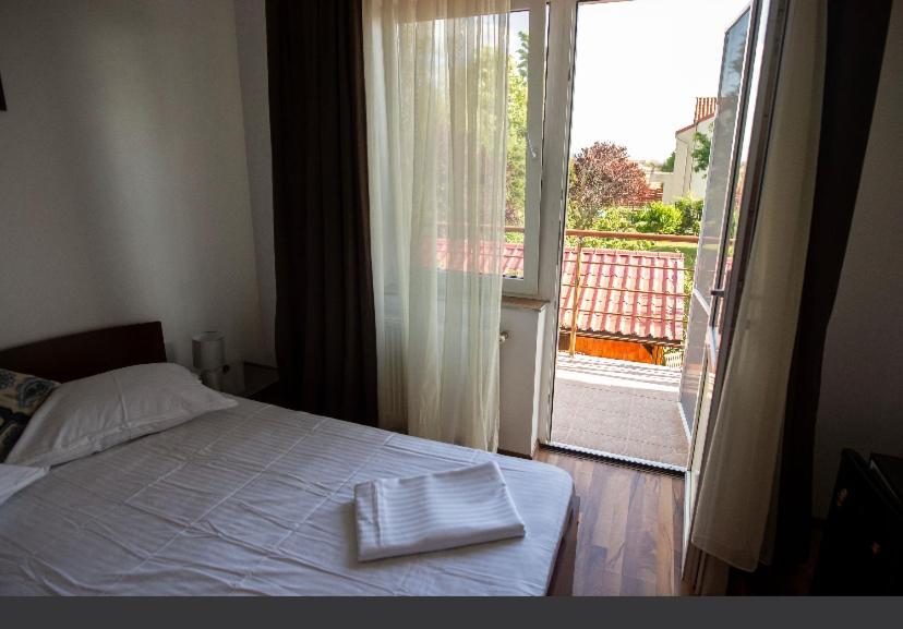 Vila Jean Bart Hotel Mangalia Buitenkant foto