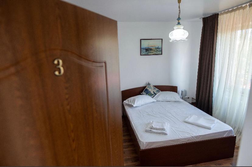 Vila Jean Bart Hotel Mangalia Buitenkant foto